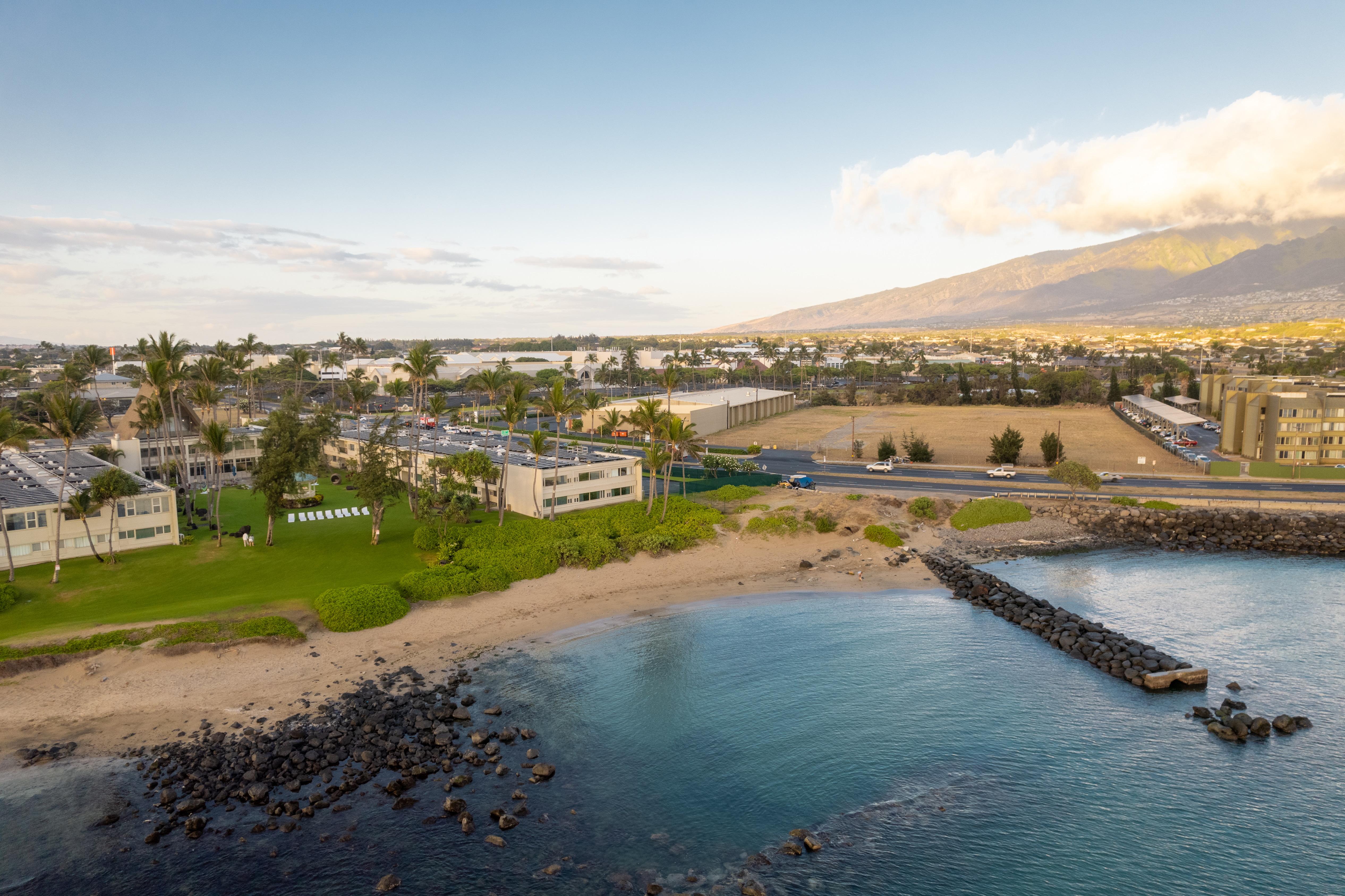 Maui Beach Hotel Kahului Exterior foto